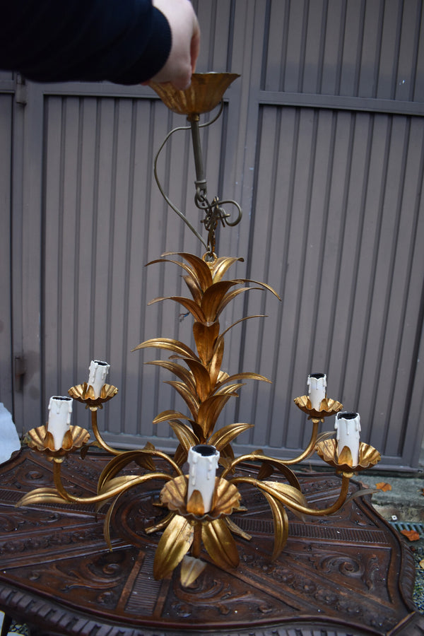 Hollywood regency 1970 metal gold gilt Leaf chandelier lamp