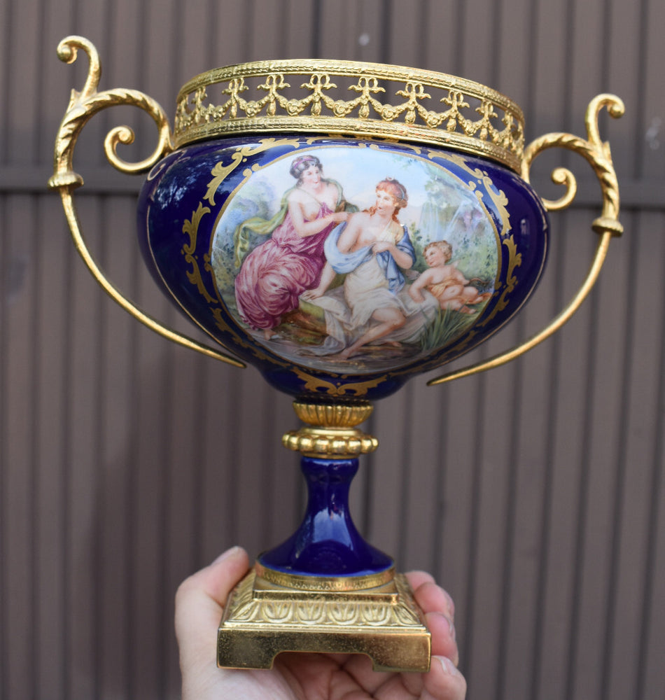Vintage 1970 limoges decor porcelain centerpiece bowl vase