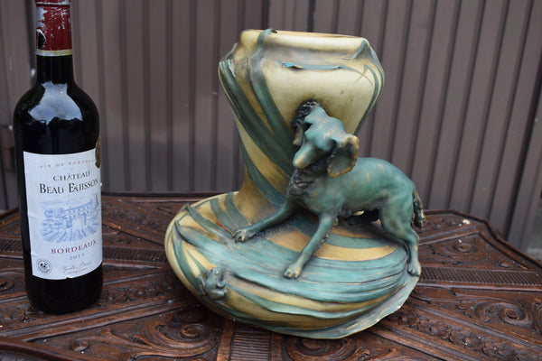 Jugendstil Edouard Stellmacher amphora ceramic vase dog with frog 1900
