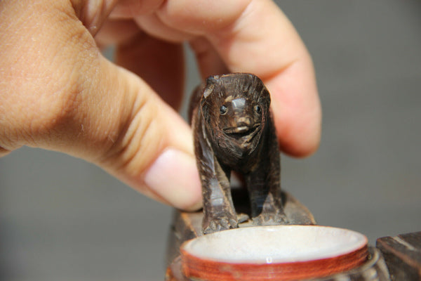 Antique hand Black forest wood carved swiss bear statue figurine ashtray BRIENZ
