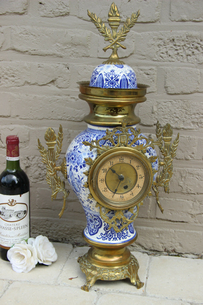 Huge DeLFT blue white pottery floral bird decor mantel clock