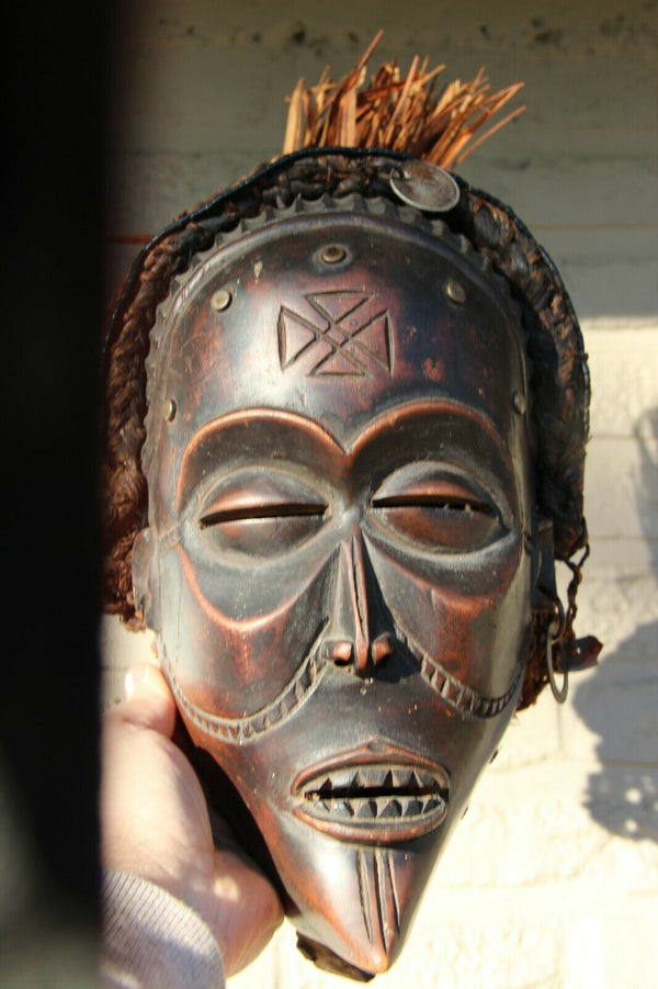 Chowke African Wood carved mask circa 1940-1950 on stand