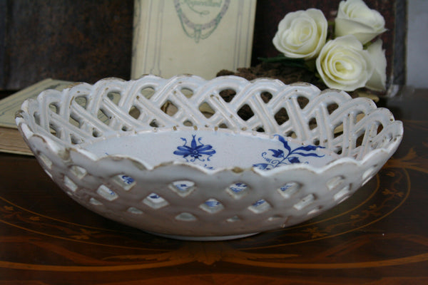 Blue white pottery 19th c Bowl coupe Holland