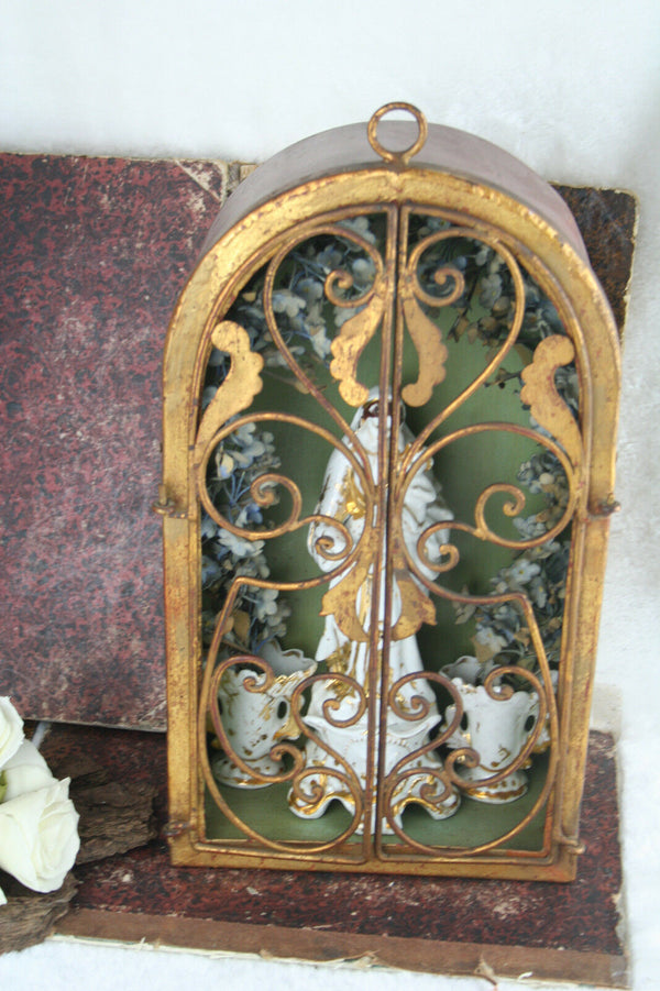 Antique 1925 old paris madonna porcelain in shrine chapel matching vases silk fl
