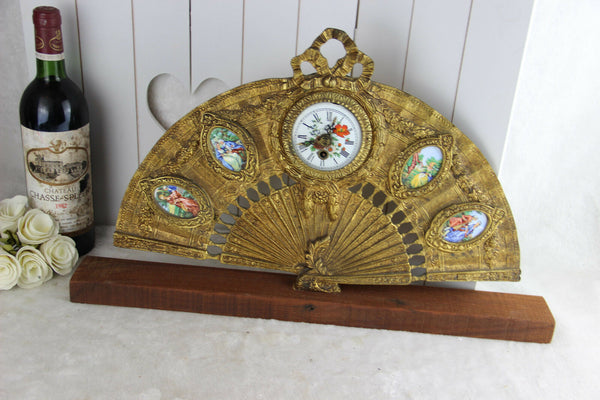 Unusual Bronze porcelain plaque medaillon victorian scene Clock fan form 1960