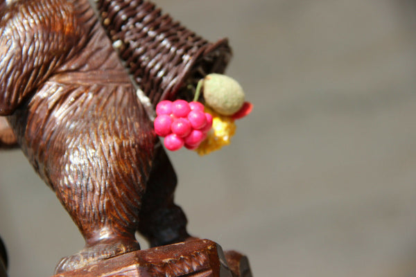 Antique hand Black forest wood carved swiss bear statue ashtray