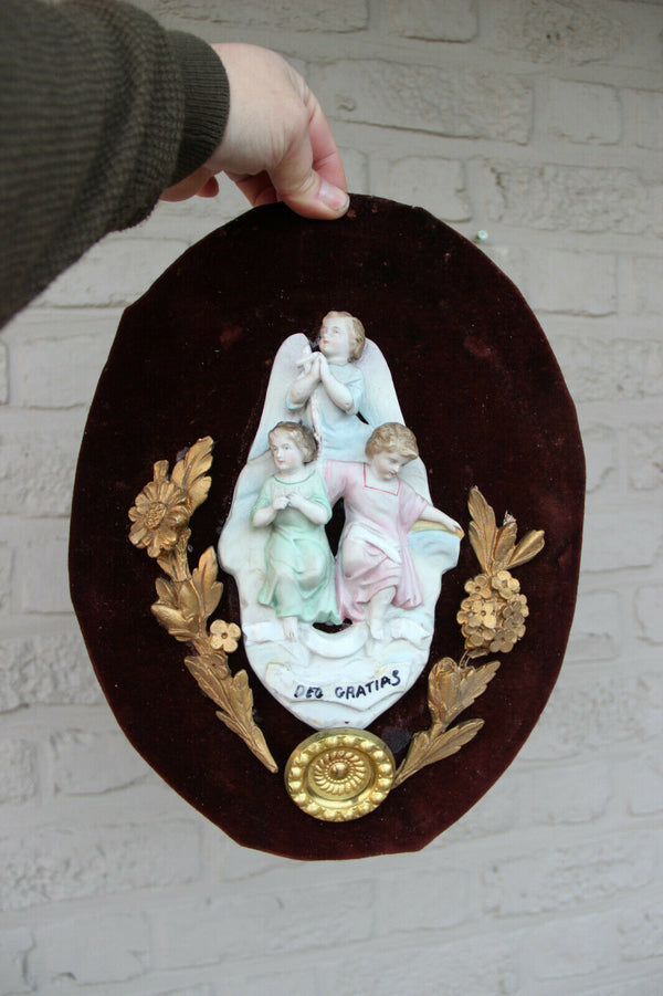 Antique Religious Bisque porcelain angels religious plaque on velvet medaillon