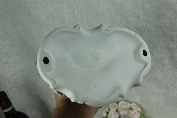 Capodimonte porcelain centerpiece bowl coupe boy girl group