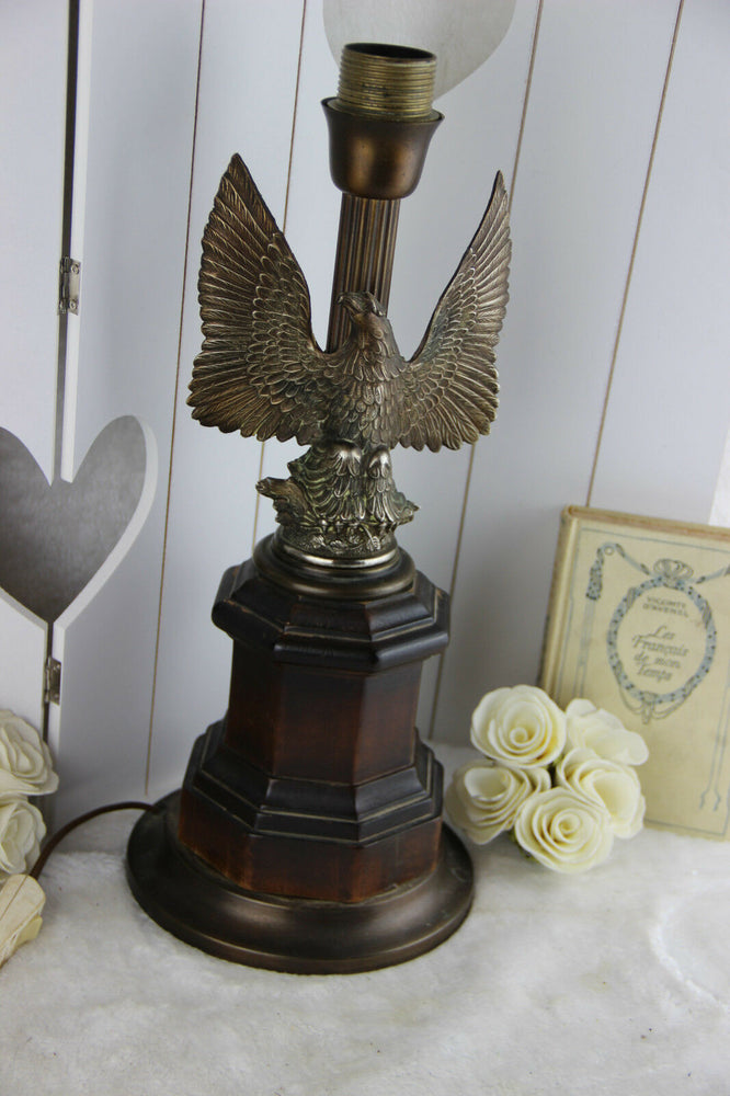 USA vintage marked Loevsky American eagle metal wood table lamp 1970's