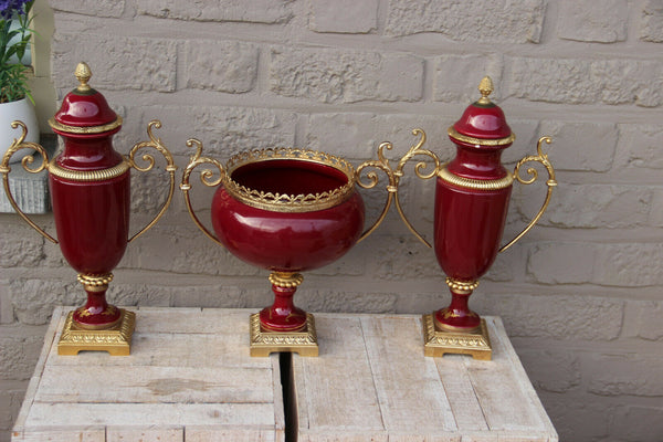 SET French Red porcelain centerpiece Bowl Vases romantic victorian putti scene