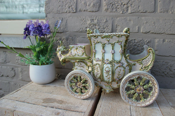 Wilhelm Schiller Sons Majolica Barbotine coach statue Vase Centerpiece