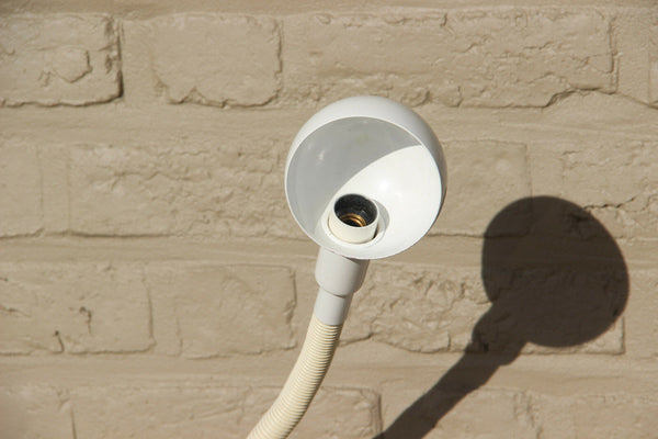 Retro mid century 70's Snake flexible desk lamp white