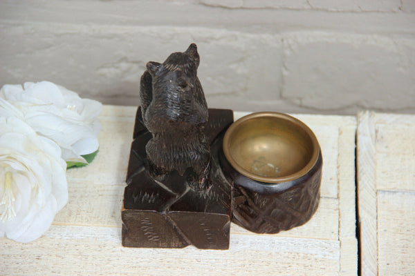 Antique hand Black forest wood carved swiss bear statue figurine ashtray