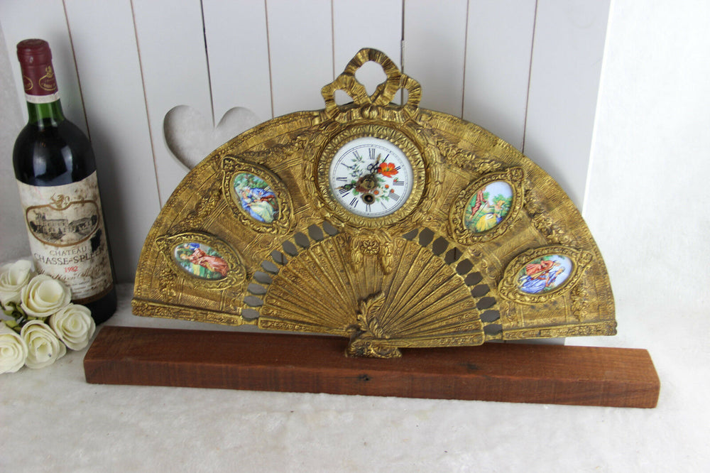 Unusual Bronze porcelain plaque medaillon victorian scene Clock fan form 1960