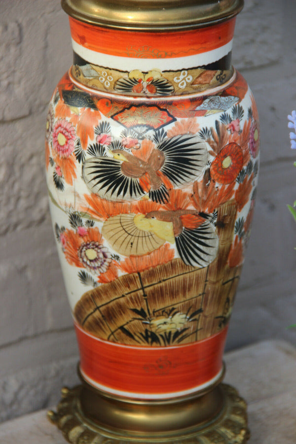 Antique japanese kutani porcelain birds oil lamp peacock glass shade rare