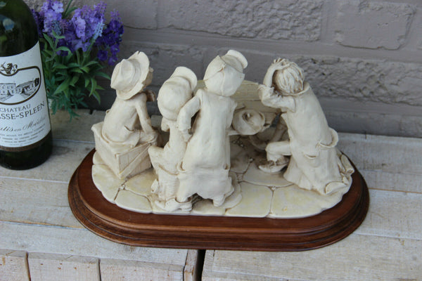 giuseppe armani capodimonte statue card players wood base resin cast