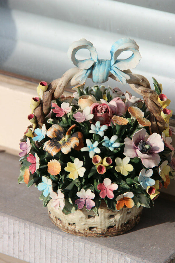 Vintage CAPODIMONTE italian Centerpiece majolica flower bouquet marked 1960