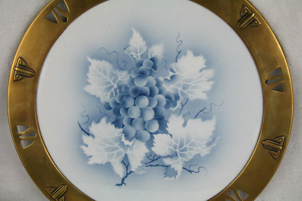 Art nouveau Copper Tray with faience grapes plate attr. Serrurier bovy Belgian