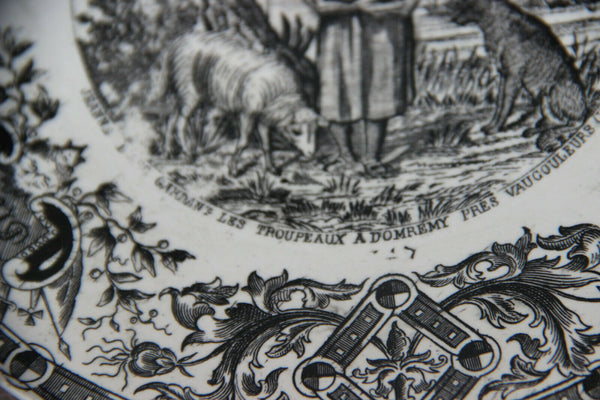 Antique set 4 SARREGUEMINES pottery marked plates jeanne d'arc theme