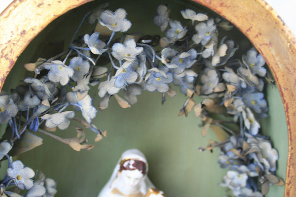 Antique 1925 old paris madonna porcelain in shrine chapel matching vases silk fl