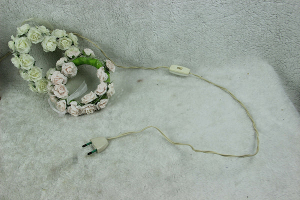 French vintage 1970 Glass brass putti figurine table lamp pendants drops