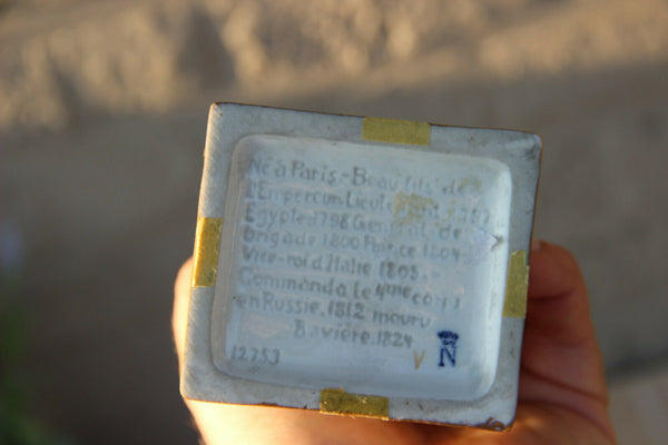 Antique Napoleon officer soldier BEAUHARNAIS capodimonte porcelain statue