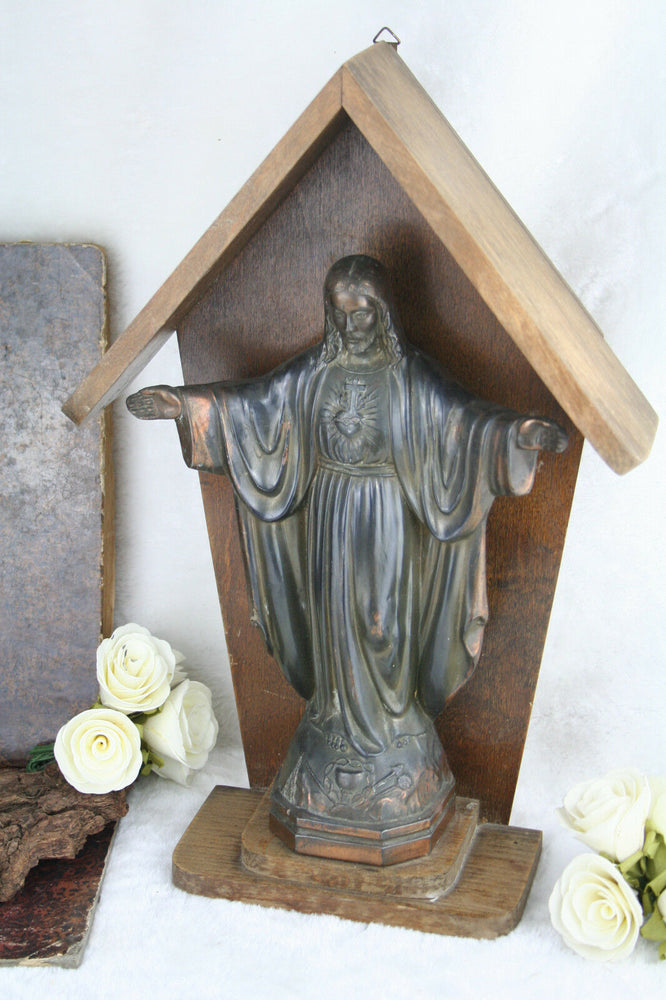 Antique Sacred heart christ spelter regule in a wood chapel religious 1935 franc
