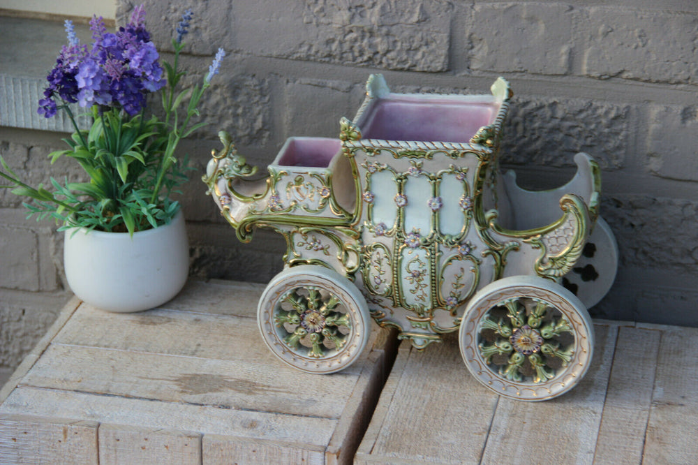 Wilhelm Schiller Sons Majolica Barbotine coach statue Vase Centerpiece