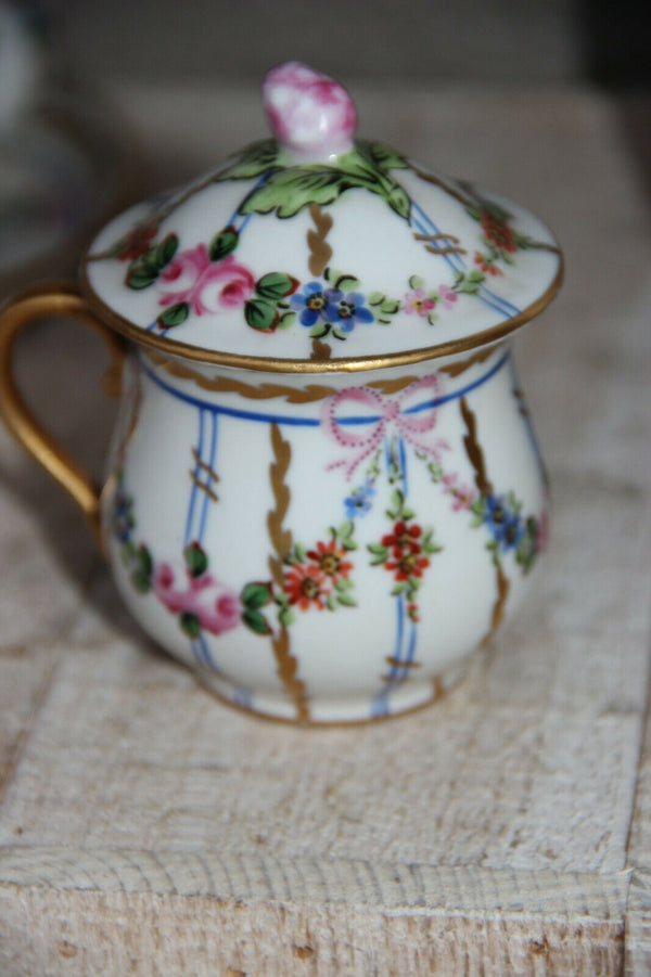 Gorgeous antique DELVAUX Paris porcelain 6 Creamer pot set porcelain plate