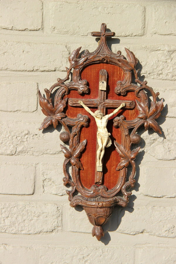 Rare Antique Black FOREST wood carved crucifix meerschaum holy water font