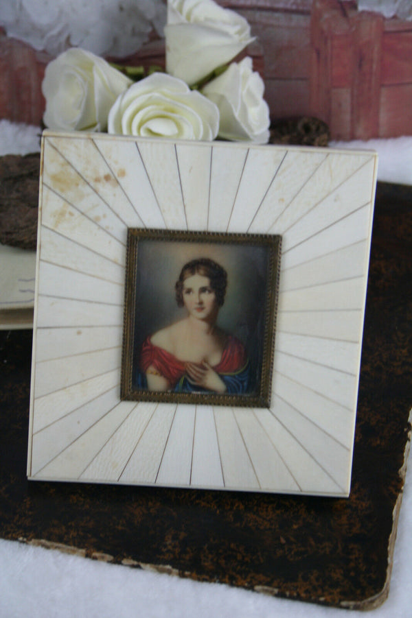 Signed Miniature Portrait of a lady 1930 France antique