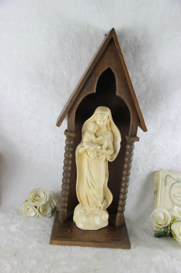 French Chalkware Madonna Guelfi signed in wood carved chapel 1930's religious