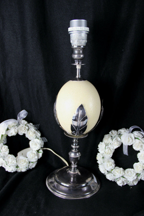 Vintage french mid century 1970 Metal ostrich egg table lamp leaves