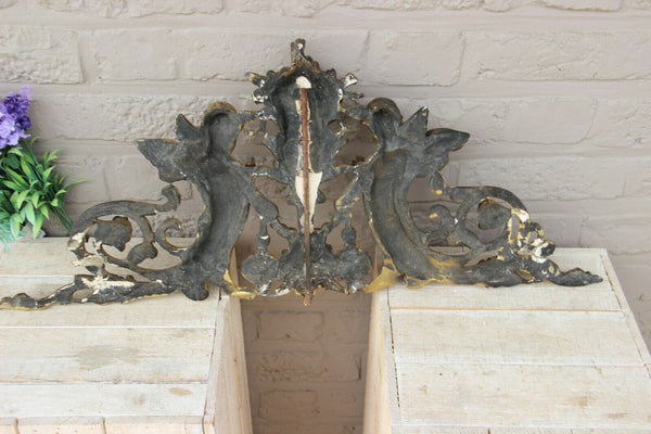 XL french chalkware Gold gilt pendiment fronton putti angels romantic Antique