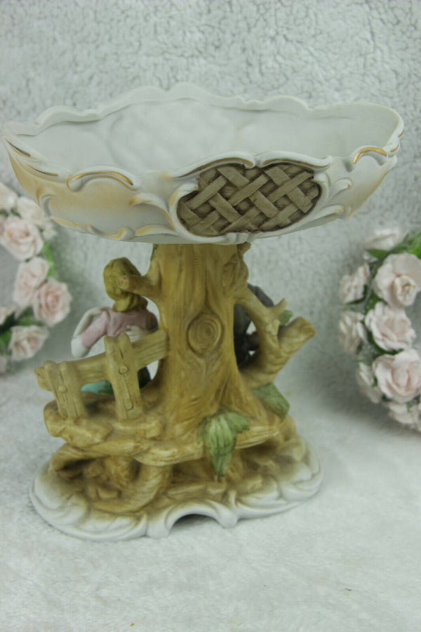 Capodimonte porcelain centerpiece bowl coupe boy girl group