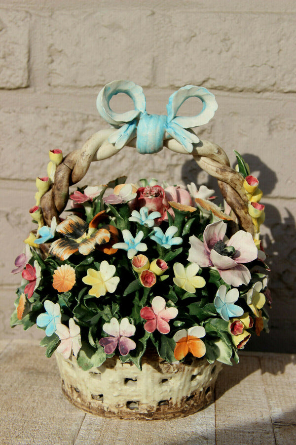 Vintage CAPODIMONTE italian Centerpiece majolica flower bouquet marked 1960