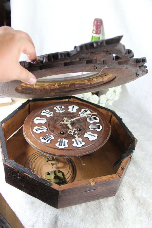 Antique XIX German black forest Wood carved Birds hunting wall clock