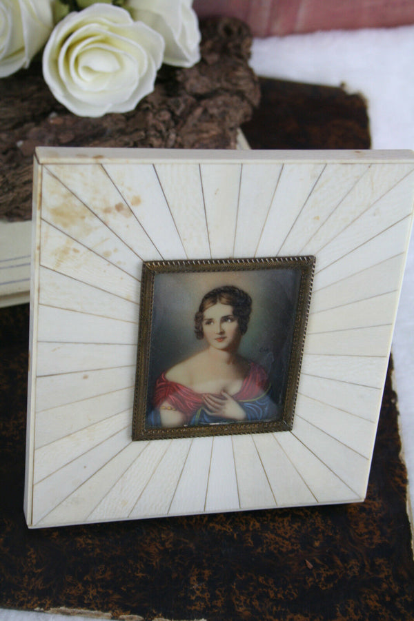 Signed Miniature Portrait of a lady 1930 France antique