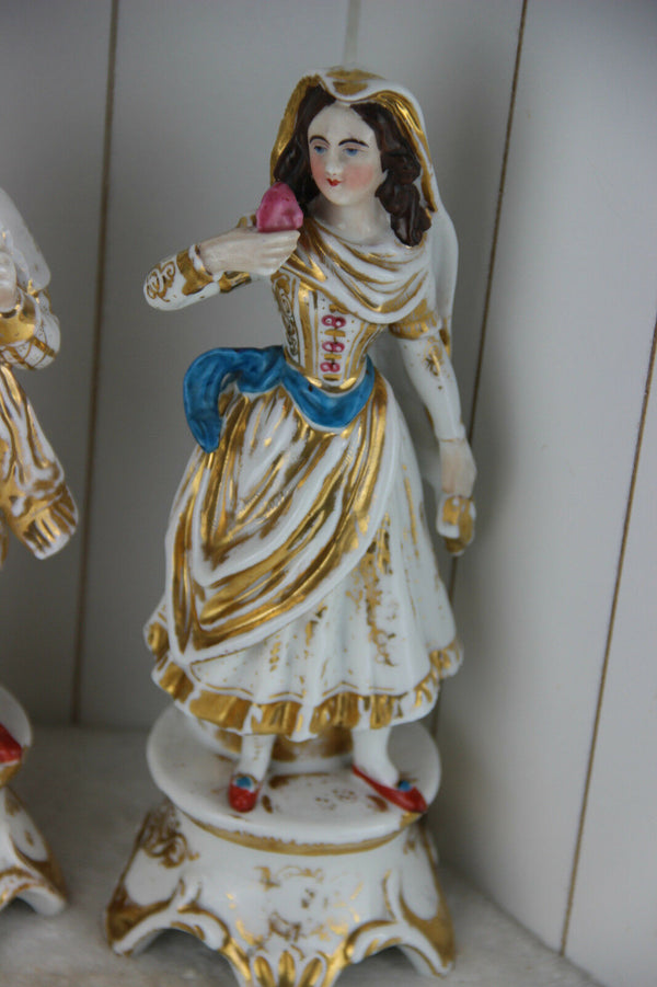 PAIR antique French 1900 vieux paris porcelain Pique fleur vases figurines