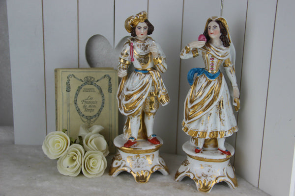 PAIR antique French 1900 vieux paris porcelain Pique fleur vases figurines