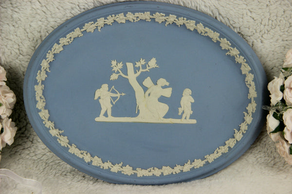 Antique WEDGWOOD blue white putti angel cupido group scene plaque England