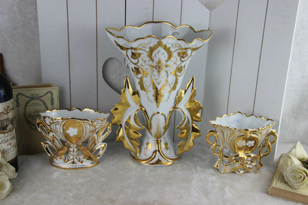 SET Vieux brussels porcelain Gold gilt Vases birds floral