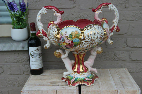 Huge italian Capodimonte porcelain Ceramic putti romantic Centerpiece vase