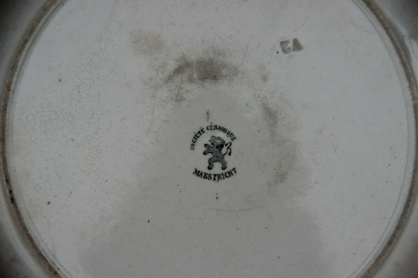 Antique Dutch MAESTRICHT marked Black creme jesus birth plate religious