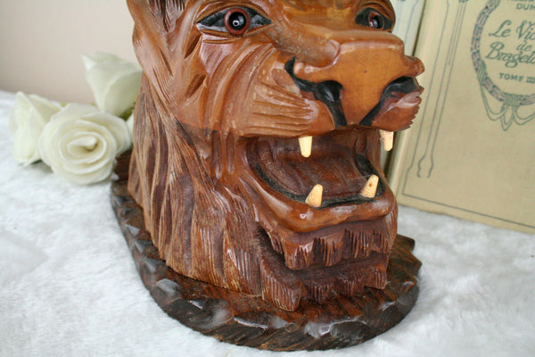 VTG Black forest design Wood carved Swiss Cigarettes box tiger glass eyes