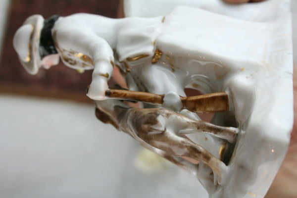 French antique old paris porcelain figurine / vase with hunting dog hunter 1930