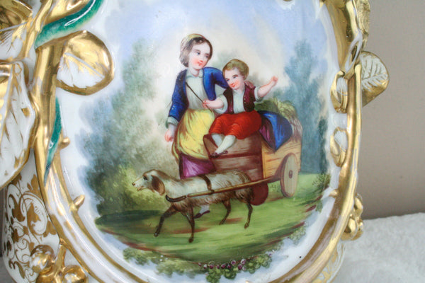 Rare Antique 19thc old paris vieux porcelain Salamander bird Vases dog scene