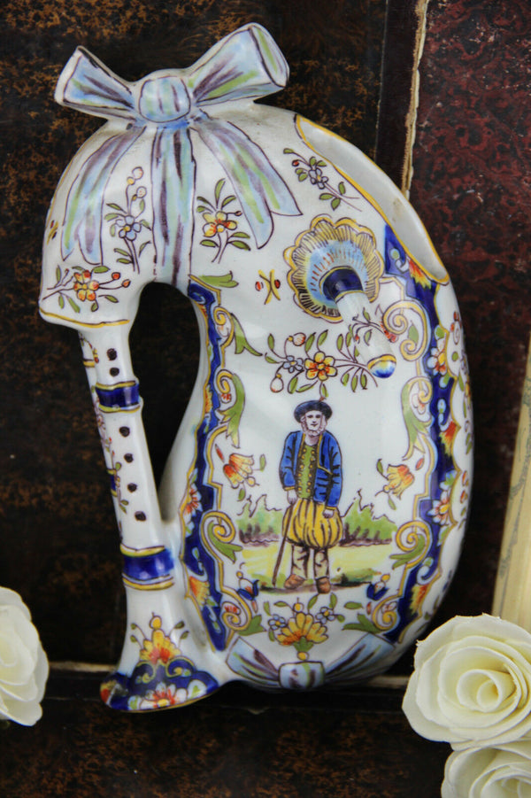 Gorgeous French QUIMPER faience pottery Bagpipe Wall Vase 1920 marked