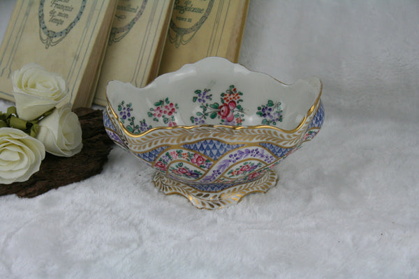 French Porcelain de paris Floral porcelain center piece bowl 1950 samson