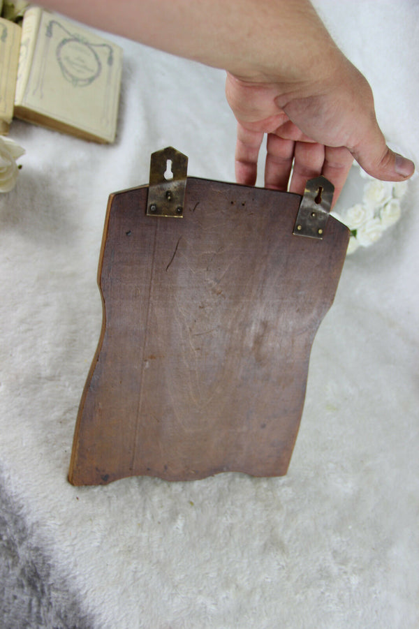 Old Flemish art deco Wood carved wall calendar holder with text plaque